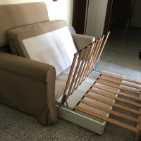 Двуместен Разтегатегателен диван IKEA, снимка 3 - Дивани и мека мебел - 45110444
