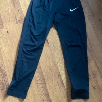 Nike долнище M, снимка 1 - Спортни дрехи, екипи - 42301443