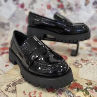 Дамски лоуфъри от лак в черен цвят модел: W014227 black, снимка 4 - Дамски елегантни обувки - 45281733