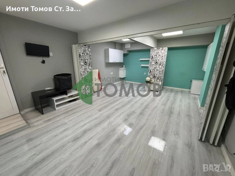 Търговско помещение под наем в Център, снимка 1