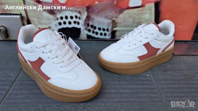 Английски дамски полукецове -Zara, снимка 1