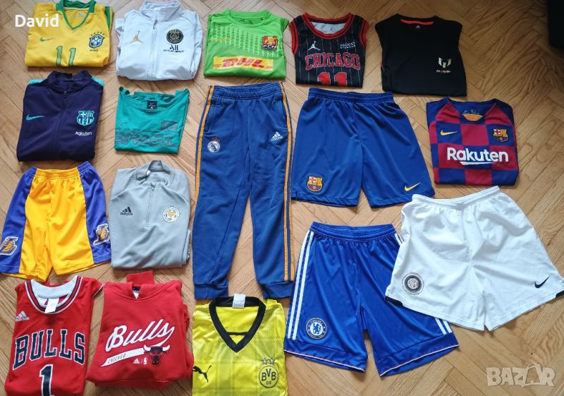Разпродажба на детски футболни и баскетболни дрехи, снимка 1