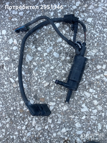 Помпа за миене на фарове и стъкла Porsche Panamera 97062450200, снимка 1