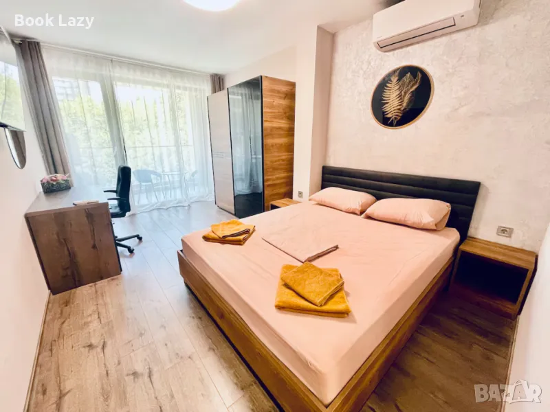 Golden Suite, снимка 1