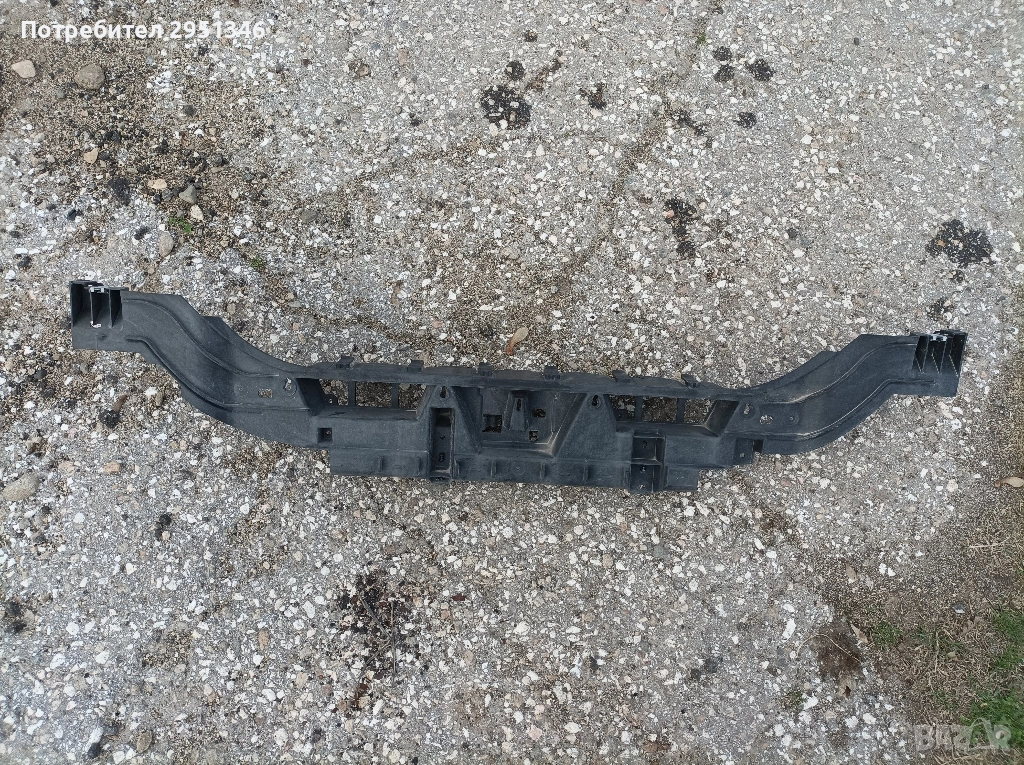 Скоба за централна опора на задна броня Porsche Panamera GTS 97050564102, снимка 1