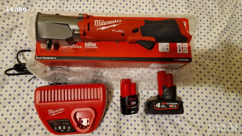 Тресчотка Milwaukee M12, циркуляр Makita, Шлайф BOSCH и саблен трион Parkside, снимка 1