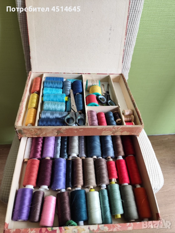 Макари за шевна машина в кутия , снимка 1