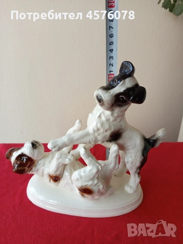красива керамична статуетка на две играещи кучета, снимка 4 - Антикварни и старинни предмети - 53723395
