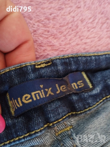 Дамски дънки, снимка 4 - Дънки - 53846931