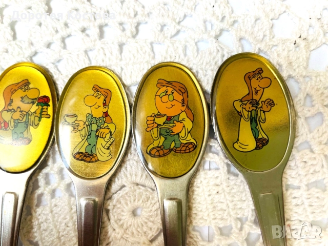 Красиви детски лъжички от Англия с маркировки, снимка 2 - Антикварни и старинни предмети - 51457165