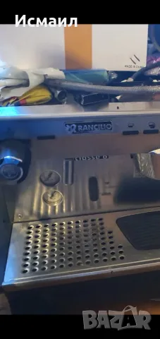 Здравейте продавам професионална кафемаша , снимка 2 - Кафемашини - 50106498