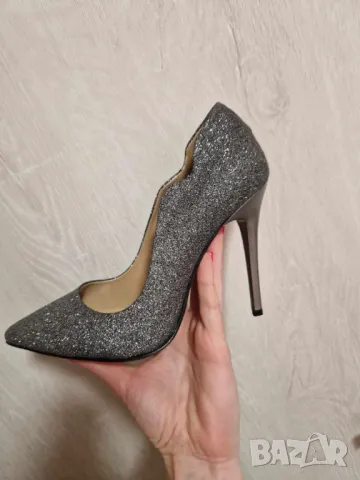 Нови обувки сребристи 37 номер