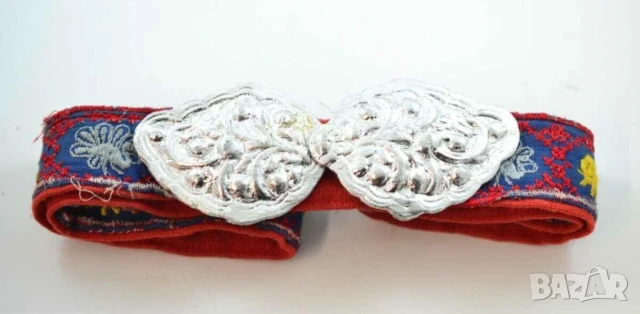 Старинен ръчно бродиран дамски  колан с пафти за народна носия фолклор, снимка 2 - Колани - 51317075