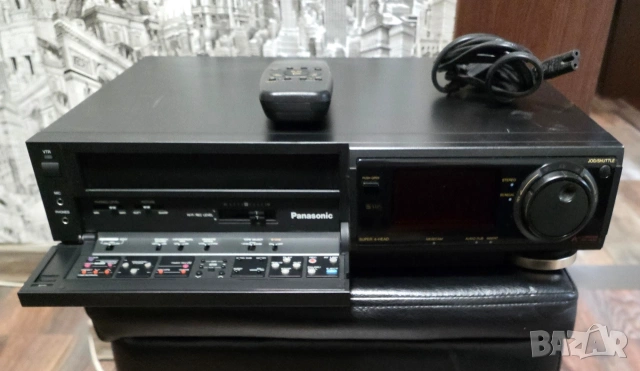 Продавам Panasonic NV-FS88 ,S-VHS , снимка 4 - Плейъри, домашно кино, прожектори - 53521954