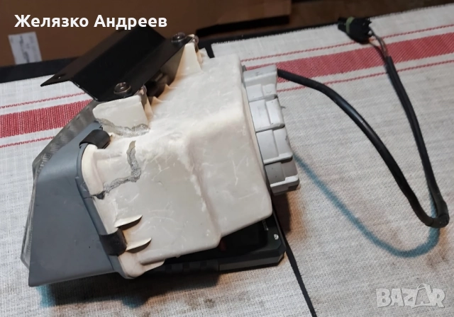 Опел Кадет ляв фар за мъгла Hella , снимка 3 - Части - 52505388