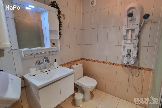 Апартамент в гр. Бургас, к-с Лазур, снимка 17 - Квартири, нощувки - 52848221