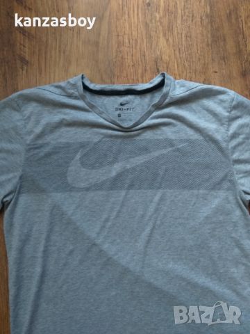 Nike Men's Hyper Dry Graphic Tee - страхотна мъжка тениска, снимка 3 - Тениски - 46351681