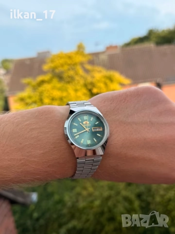 Часовник Orient Crystal Automatic, Rare Day-Date بالعربية – края на 1970-те Нов!, снимка 6 - Антикварни и старинни предмети - 51897328