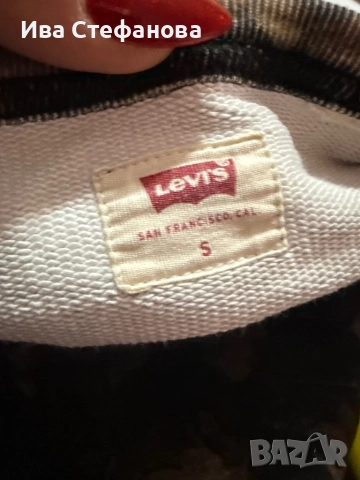 Levi's Левис 100 % оригинална памук памучна  мъжка спортна блуза флорални мотиви , снимка 3 - Блузи - 52533826