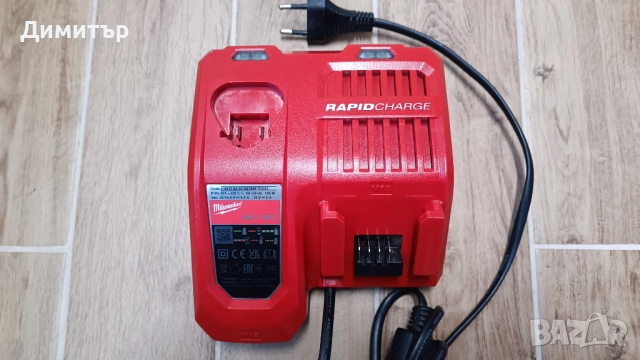 Milwaukee M12-18FC комбинирано зарядно