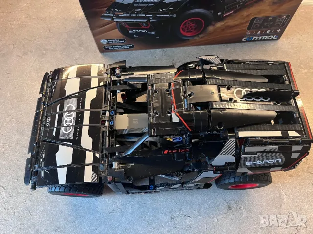 LEGO Technic Audi RS Q e-tron 42160, снимка 7 - Конструктори - 48439235