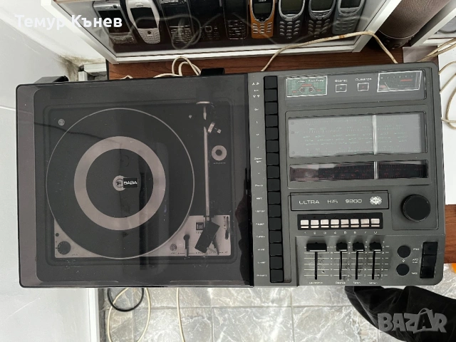 SABA Ultra Hifi 9800 Радио грамофон, снимка 3 - Грамофони - 54154699