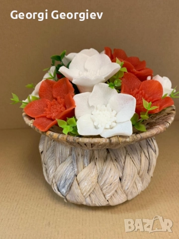 цветя изработени с глицеринов ароматен сапун и Българска роза Стара Загора,бивше кино Септември, снимка 6 - Декорация за дома - 52499816