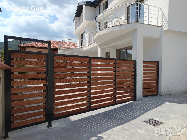 Предлагам изработка, боядисване и поддържане на метални врати, огради и парапети.