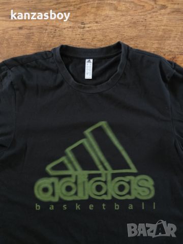 Adidas Logo Basketball  - страхотна мъжка тениска КАТО НОВА , снимка 2 - Тениски - 46308677