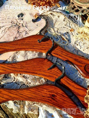 Немски закачалки от масивна дървесина , снимка 2 - Закачалки - 53857570