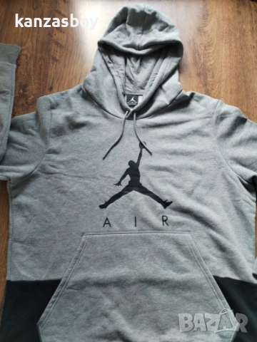 NIKE JORDAN - страхотно мъко горнище КАТО НОВО ХЛ, снимка 6 - Спортни дрехи, екипи - 53622840