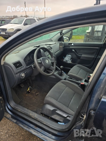 VW Golf Mk5 1.9TDI, 5 скорости, снимка 6 - Автомобили и джипове - 52651272