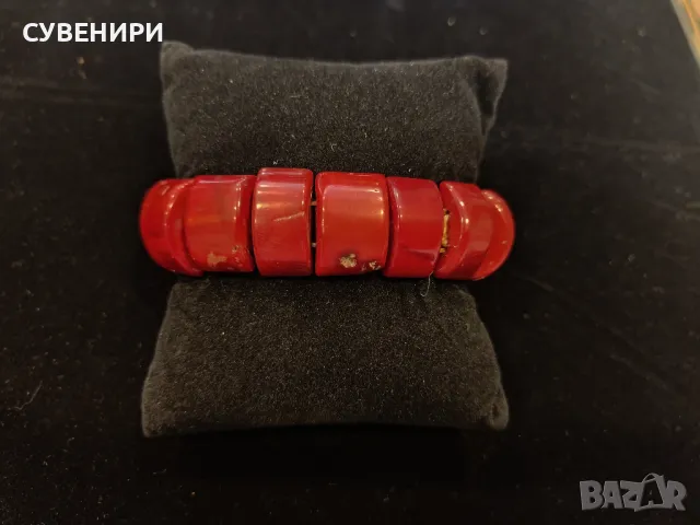 Гривна от червен корал , снимка 1