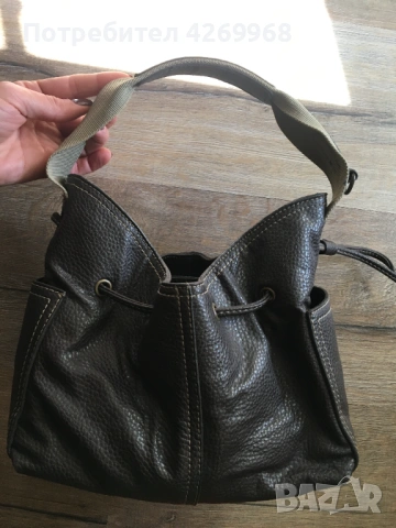 Дамски чанти, кожена 15 € , червена сатенена Sısley 25€