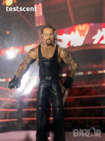 Екшън фигура WWE The Undertaker Гробаря basic series играчка Mattel death stare, снимка 3 - Колекции - 48504115