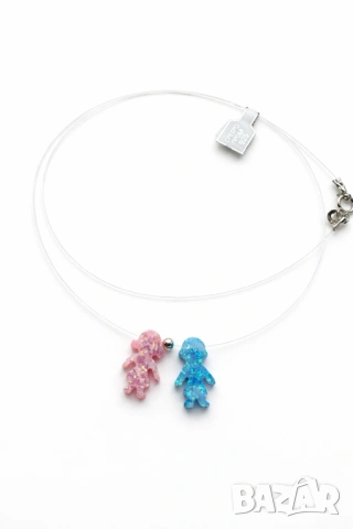 Колиета с опал или седеф ,Момченца момиченца и още 