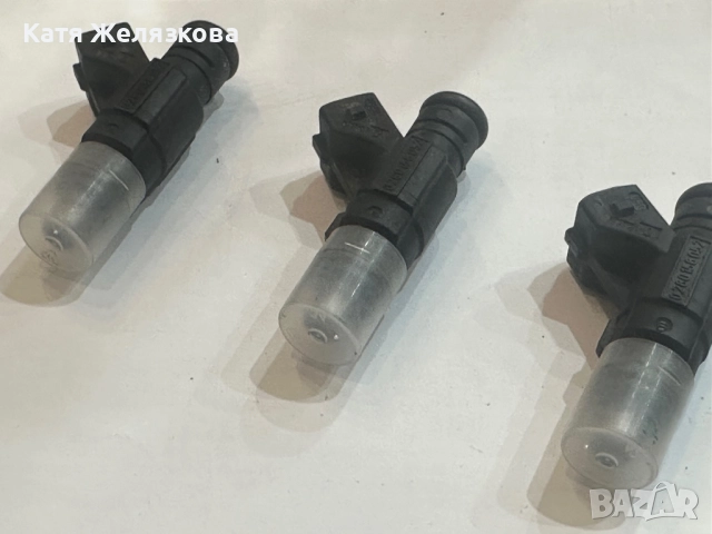 Продавам бензинови дюзи за БМВ Е46 М3 , снимка 6 - Части - 52356047