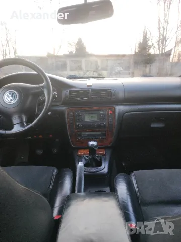 Volkswagen Passat 1.9 TDI, снимка 8 - Автомобили и джипове - 49119344