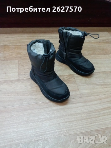Зимни детски обувки тип Апрески.