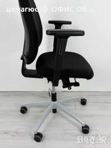 Мултифункционален  Офисният стол има механизъм Ballpoint Synchron Plus, снимка 2 - Столове - 49778322