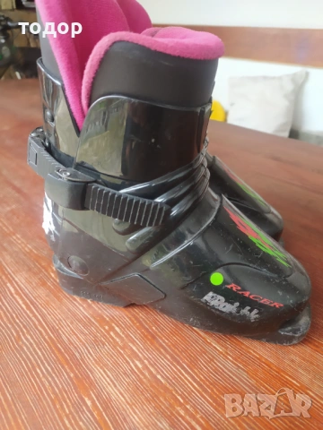 Ски обувки за дете, снимка 2 - Зимни спортове - 53538300
