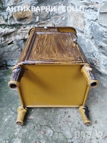 Старинно Метално Нощно Шкафче От Царско Време / 12 кг. , снимка 8 - Антикварни и старинни предмети - 52394040