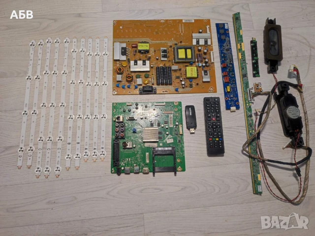 Продавам LCD TV PHILIPS 40" 40PFL3208H/12 на части