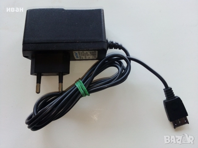 Зарядни за телефони SIEMENS, снимка 15 - Оригинални зарядни - 52921921