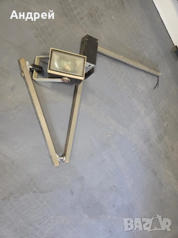 Компресорна уредба и осветителнищо тяло за зъболекарска машина!, снимка 6 - Лекари - 51663849