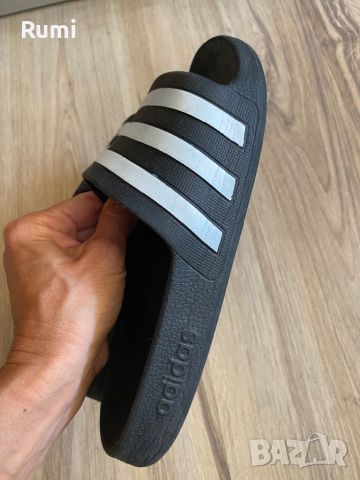 Оригинални чисто черни чехли Adidas ! 36 н, снимка 5 - Чехли - 46286639