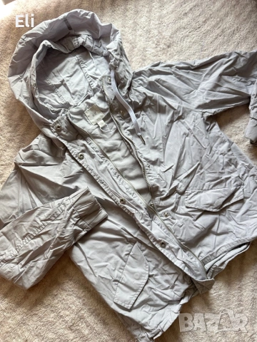 Дамско пролетно яке  с качулка 