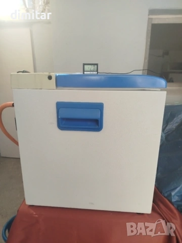 Амонячен хладилник DOMETIC -12/220 V - GAZ , снимка 7 - Хладилници - 53756767