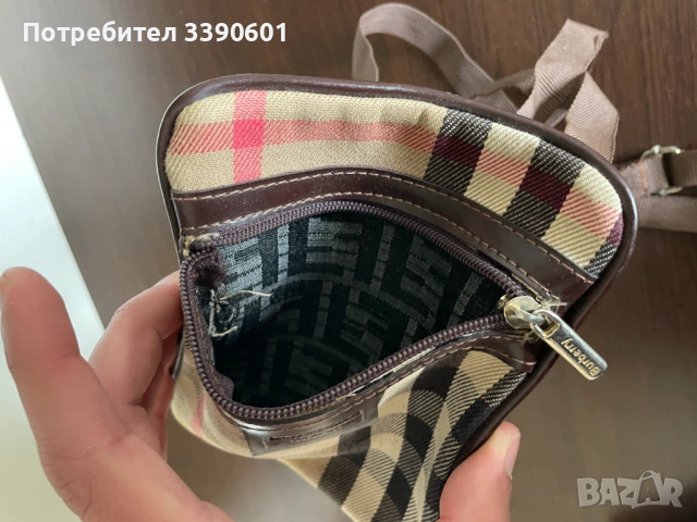 Burberry чантичка за през рамо, снимка 5 - Чанти - 54105182