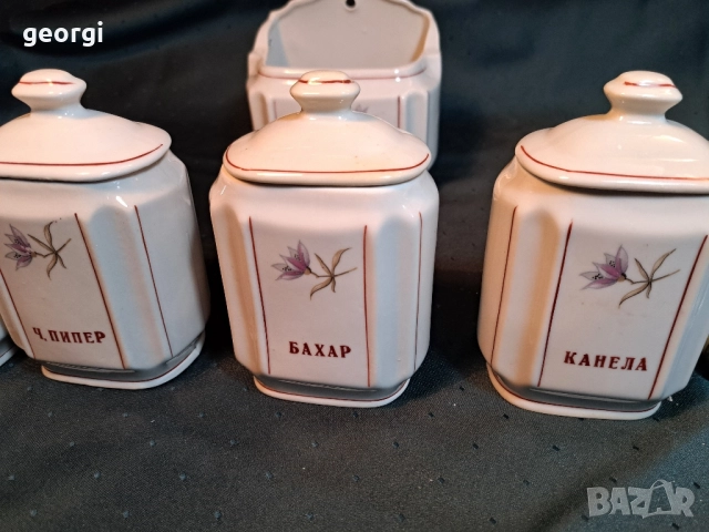 порцеланови буркани за подправки 30/3, снимка 4 - Сервизи - 52717087